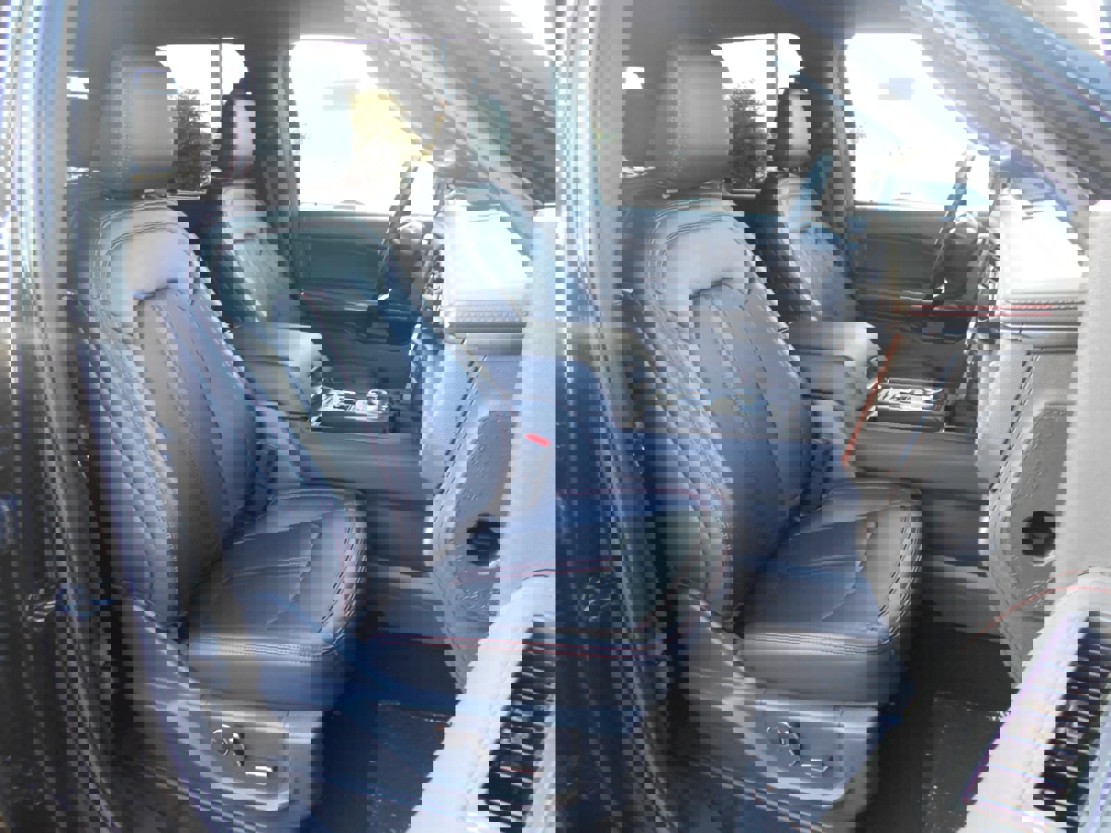 Used 2024 Ford Expedition Limited image 5