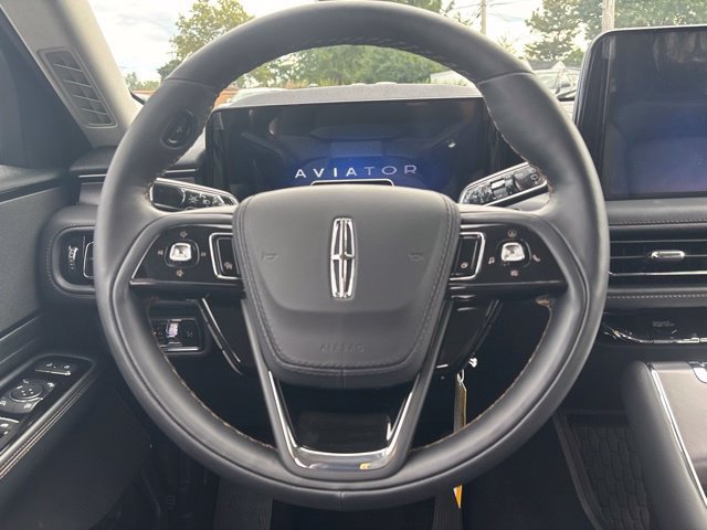 New 2026 Lincoln Aviator AWD image 15
