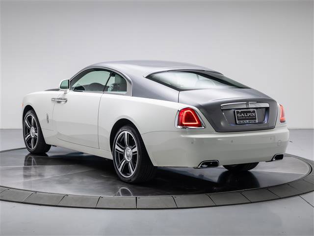 Used 2016 Rolls-Royce Wraith image 3