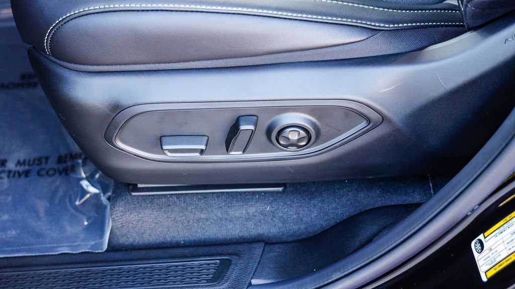 New 2025 Jeep Grand Cherokee L Altitude image 24