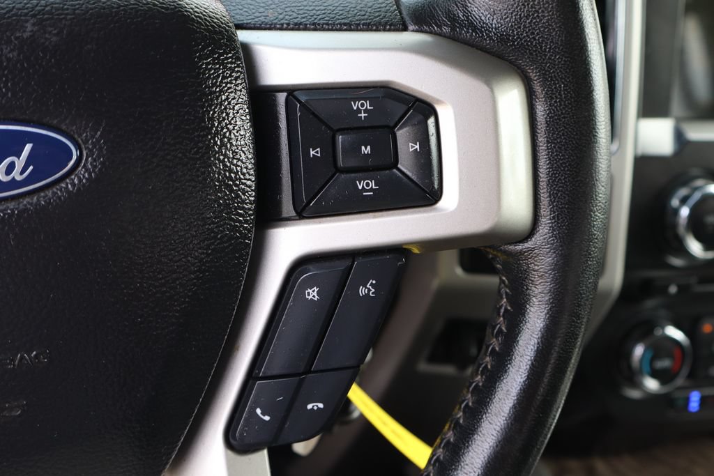 Used 2018 Ford F250 Lariat w/ Lariat Value Package AWD/4WD image 32