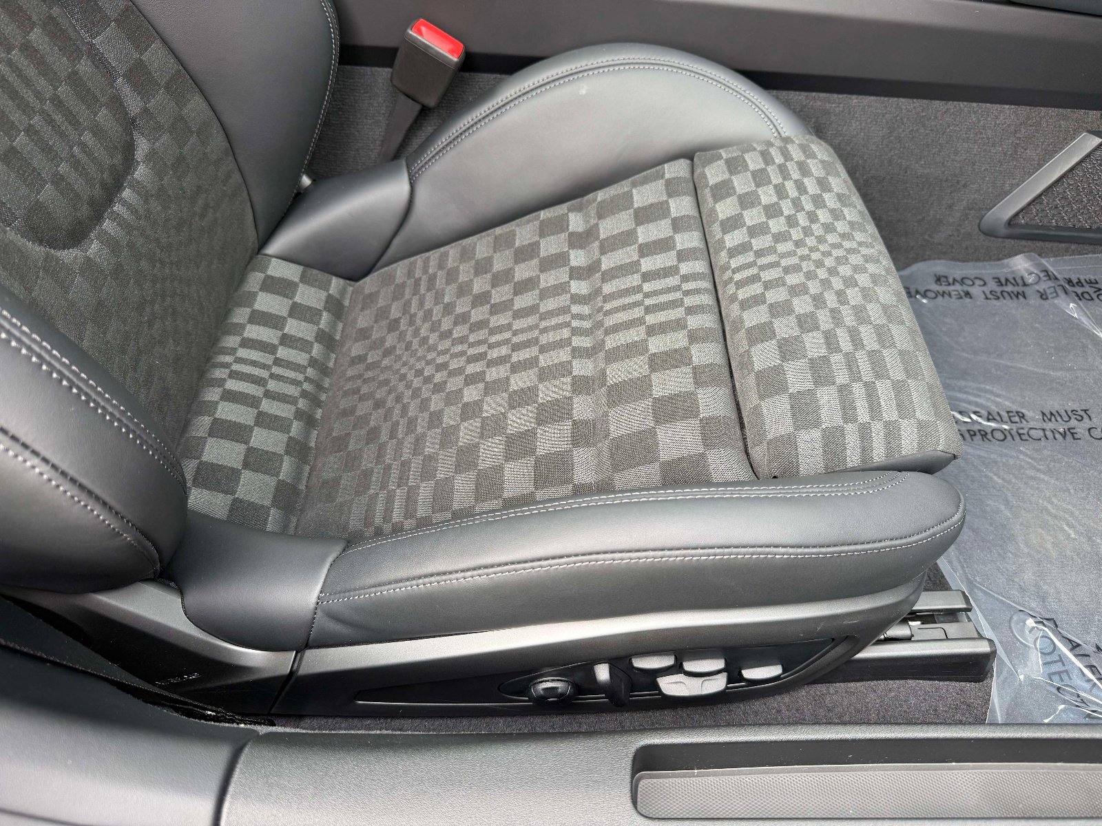 Used 2026 Porsche 911 Targa 4 GTS image 30