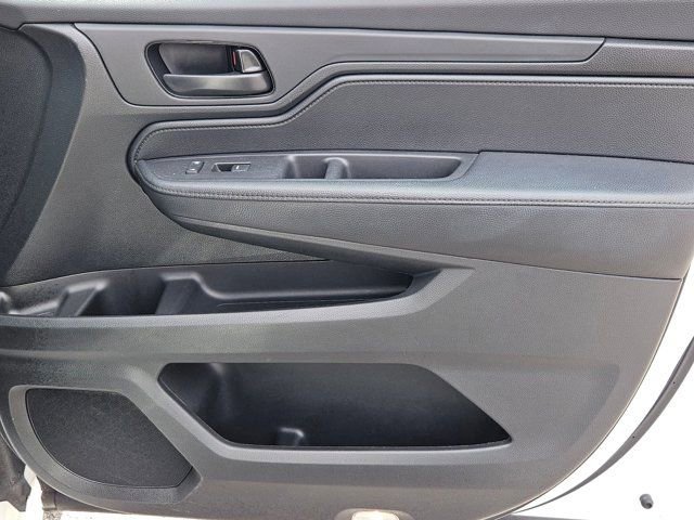 Used 2024 Honda Odyssey Sport image 11