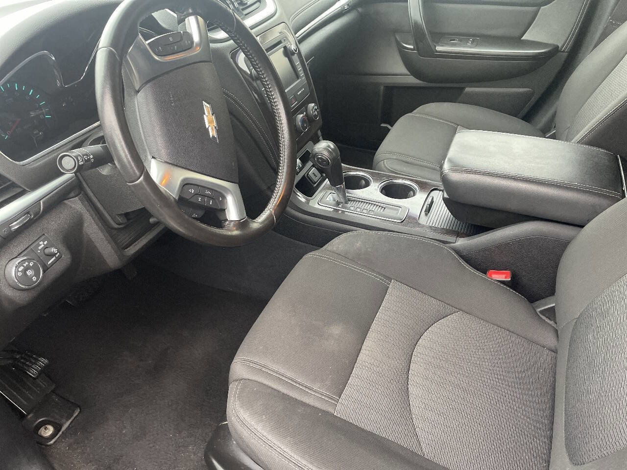 Used 2015 Chevrolet Traverse LT image 4