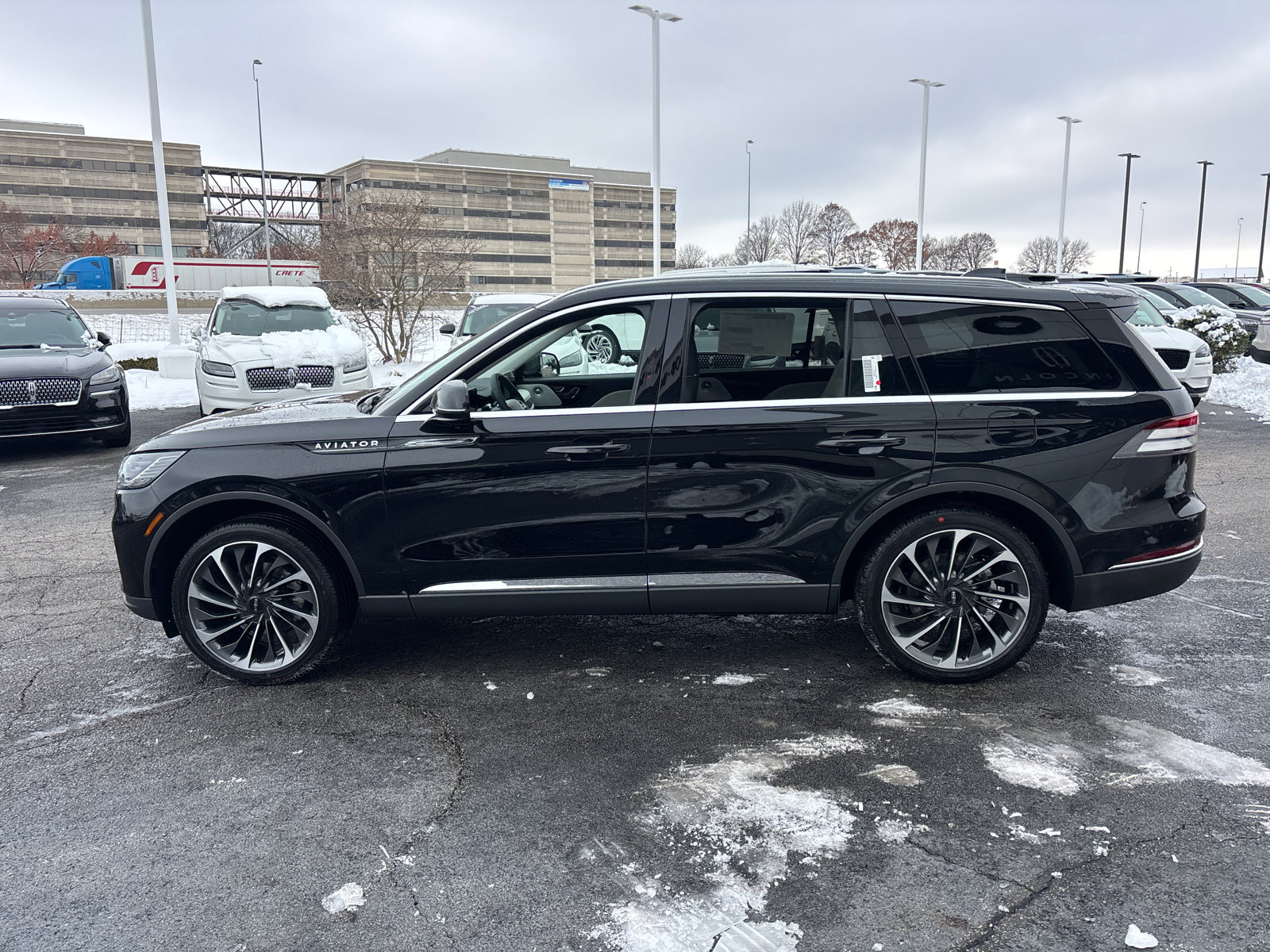 New 2026 Lincoln Aviator Reserve image 4