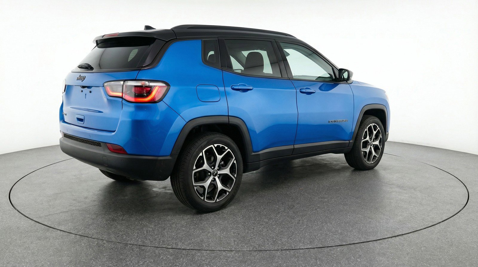 Used 2025 Jeep Compass Limited image 9