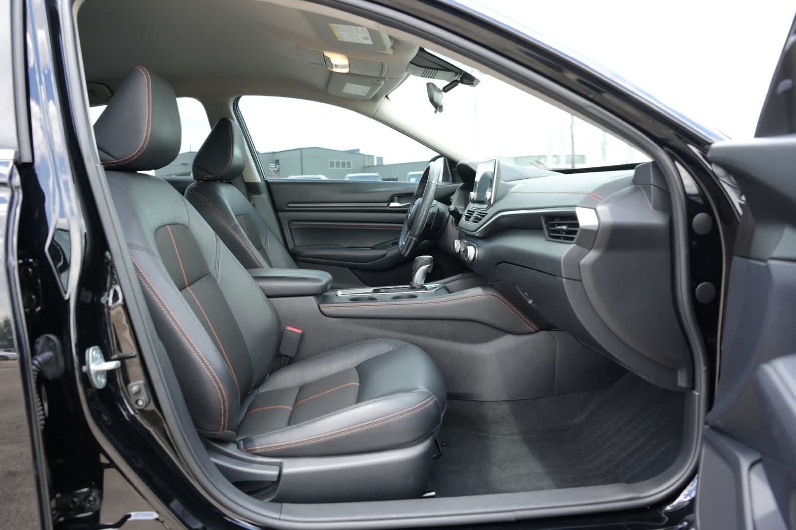 Used 2020 Nissan Altima 2.5 SR FWD image 22