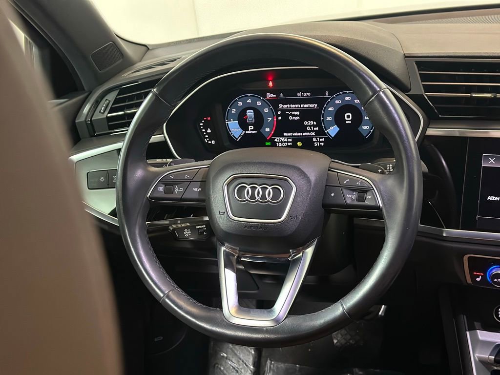 Used 2023 Audi Q3 2.0T Premium Plus w/ Premium Plus Package image 12