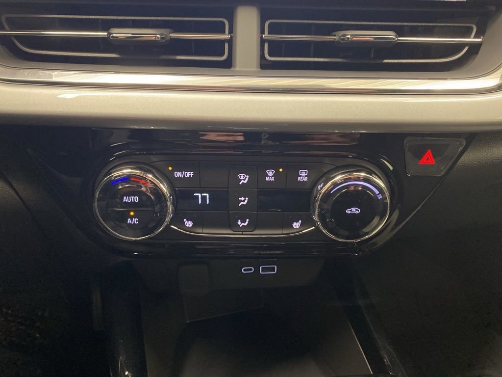 New 2026 Chevrolet Trax LT w/ Driver Confidence Package image 20