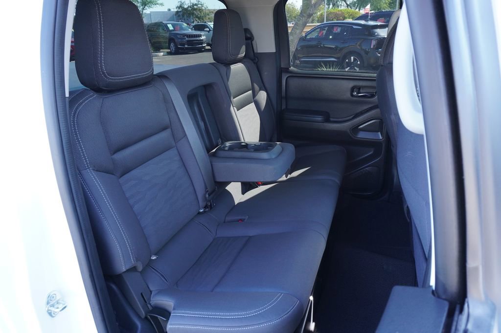 Certified 2022 Nissan Frontier SV RWD image 9