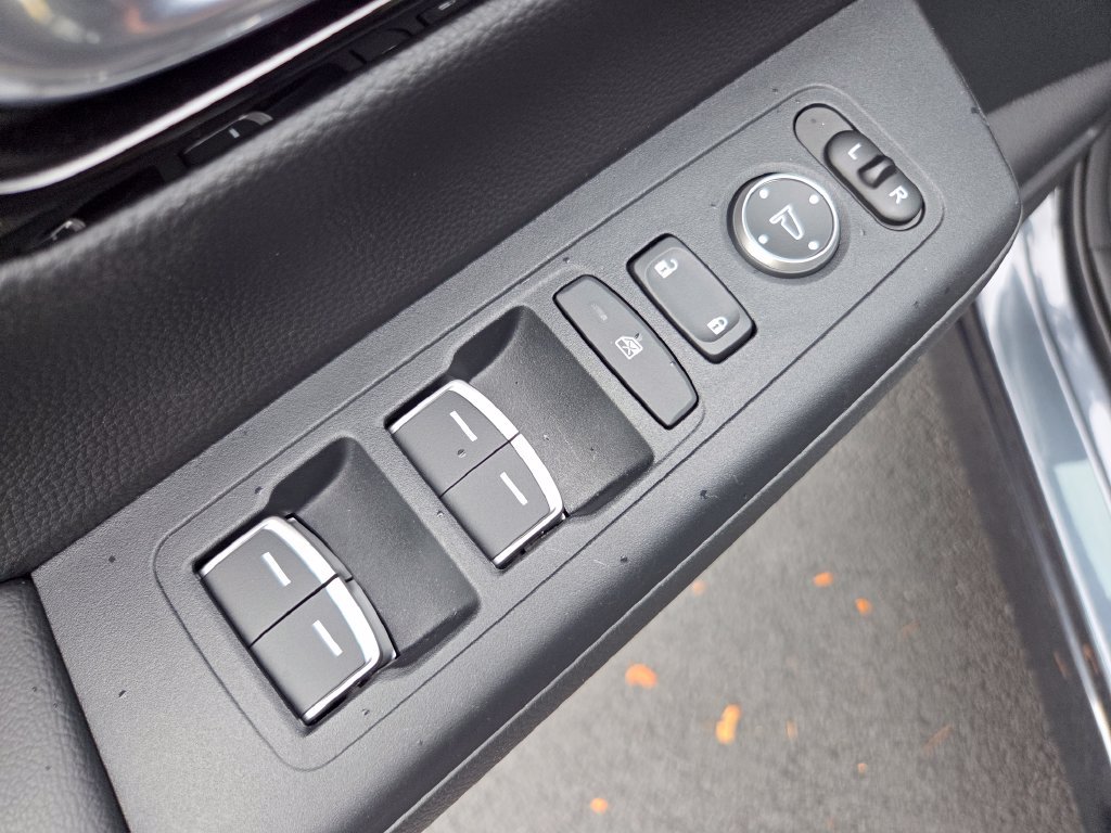 Used 2025 Honda CR-V Sport Touring image 37