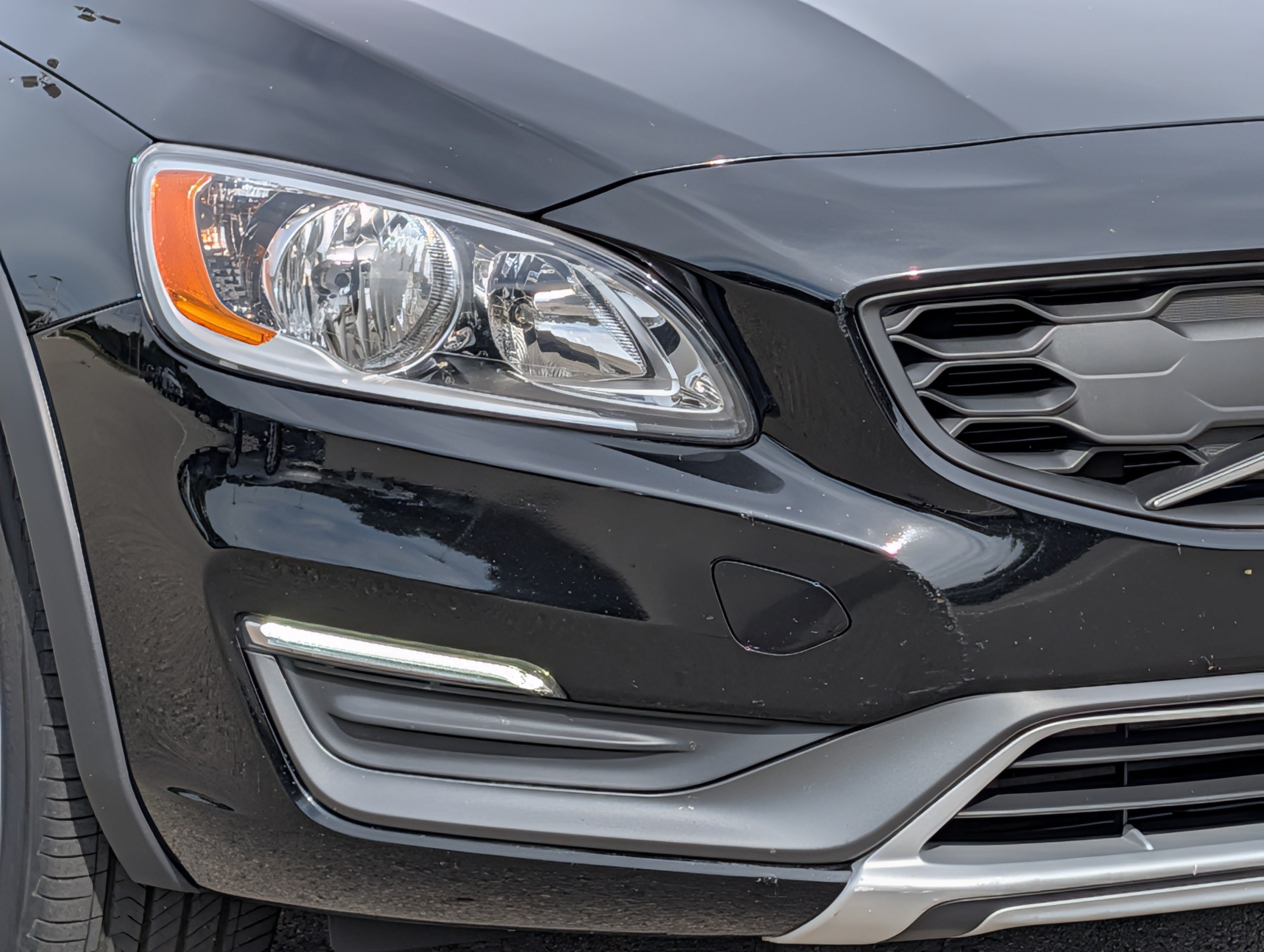 Used 2016 Volvo V60 T5 Cross Country AWD/4WD image 9