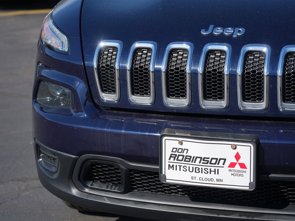 Used 2016 Jeep Cherokee Sport AWD/4WD image 7