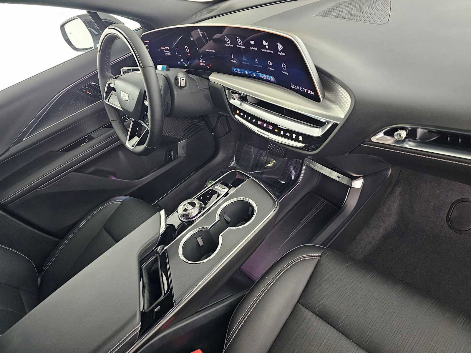 New 2026 Cadillac Lyriq Luxury image 11