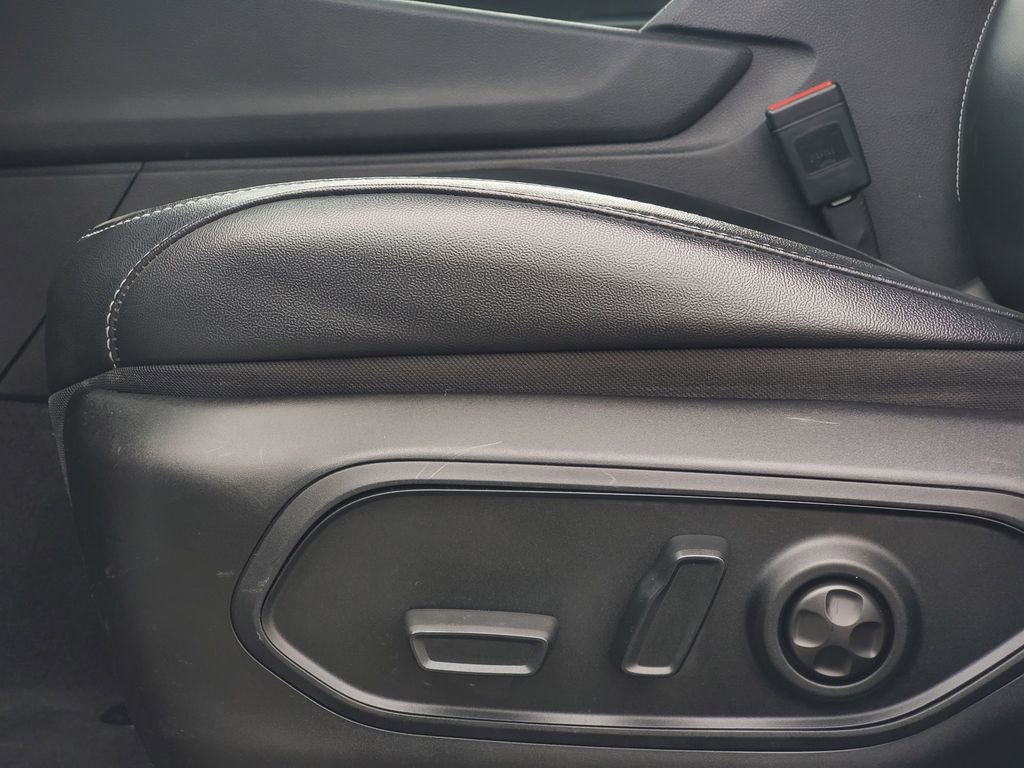 Used 2023 Jeep Grand Cherokee L Laredo image 11