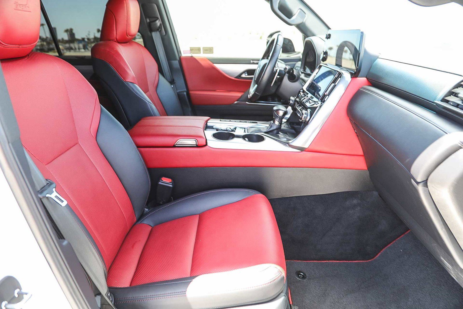Used 2023 Lexus LX 600 F Sport AWD/4WD image 16