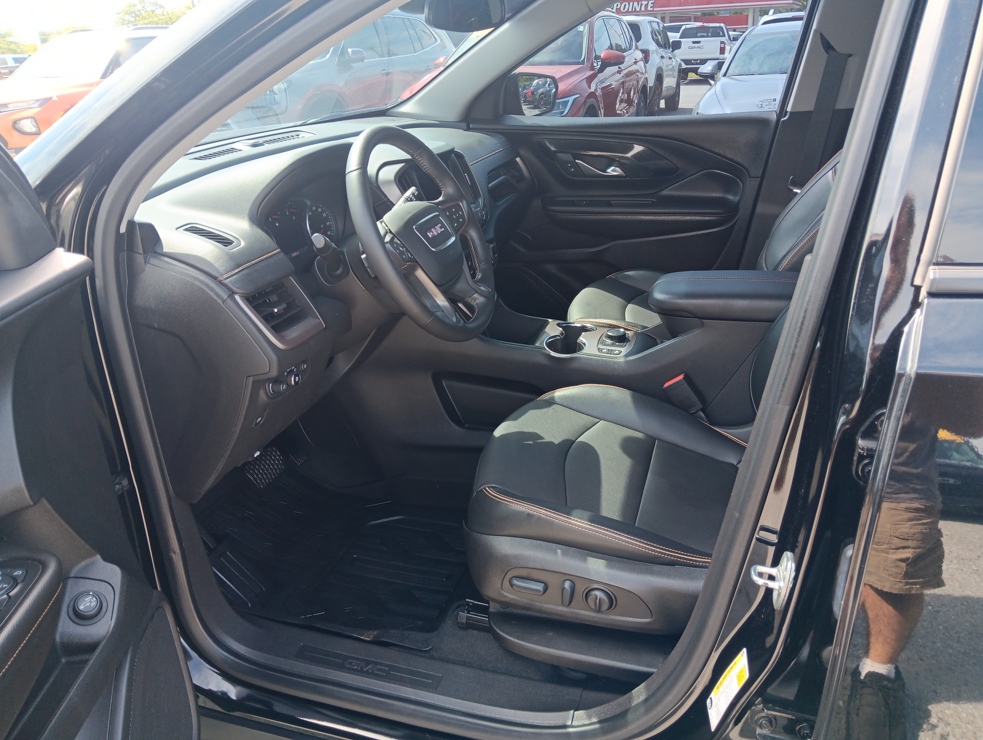 Used 2022 GMC Terrain AT4 w/ LPO, Floor Liner Package AWD/4WD image 9