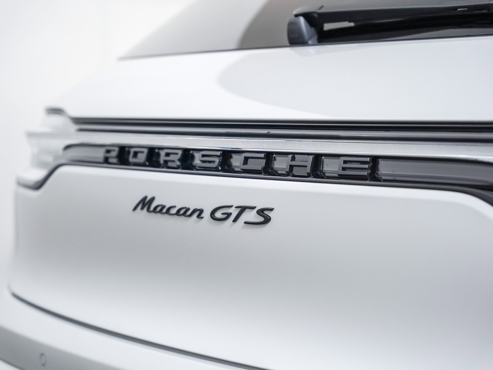 Used 2026 Porsche Macan GTS image 27