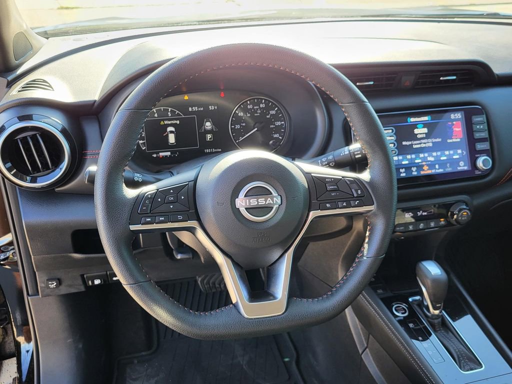 Used 2024 Nissan Kicks SR w/ Interior Electronics Package FWD image 21