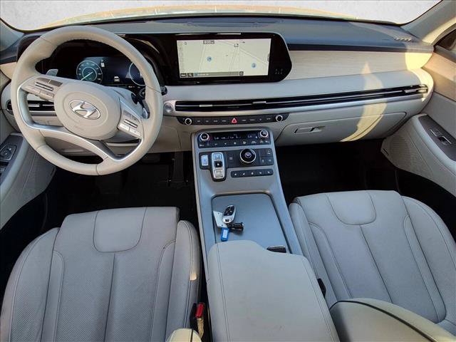 Used 2024 Hyundai Palisade Limited FWD image 12