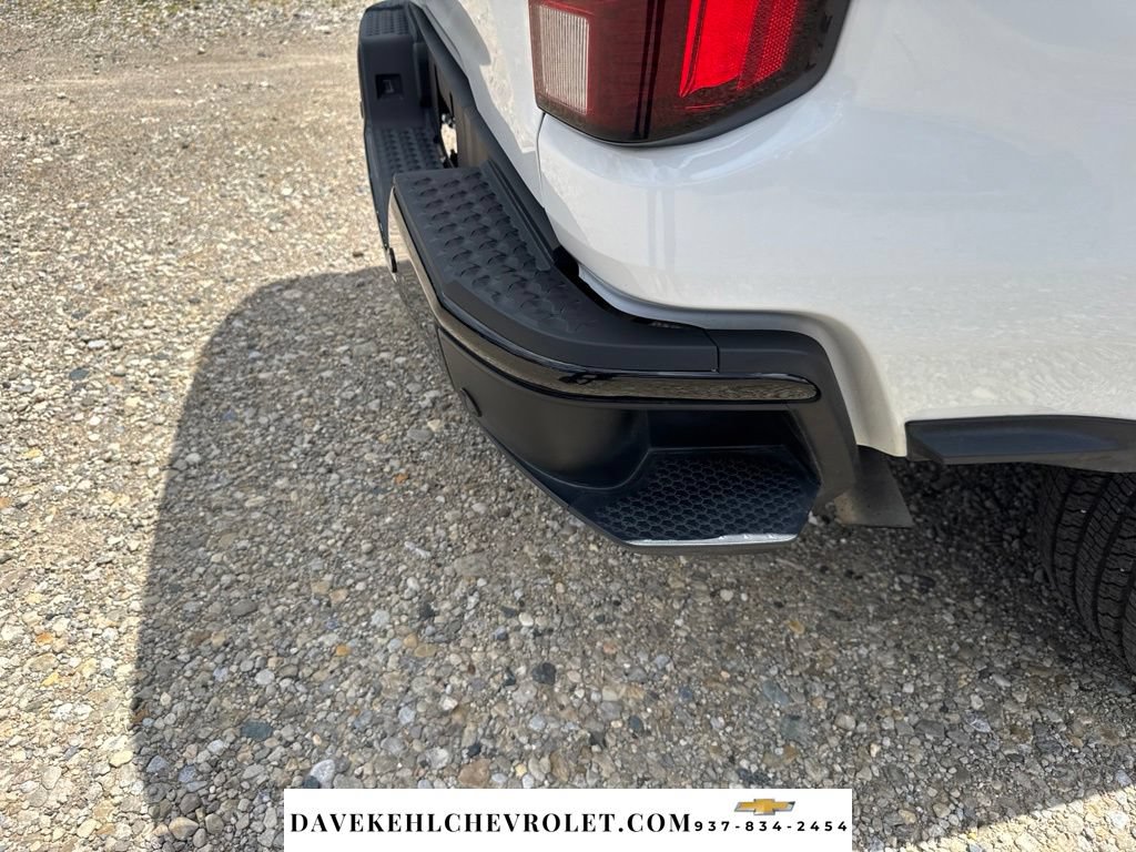 Used 2026 Chevrolet Colorado W/T AWD/4WD image 68