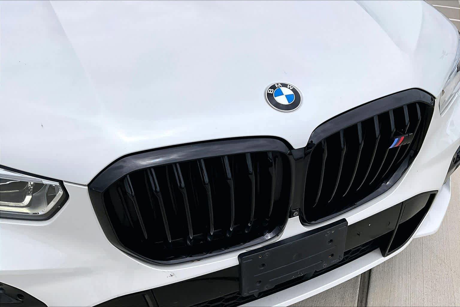 Used 2020 BMW X5 M50i AWD/4WD image 29