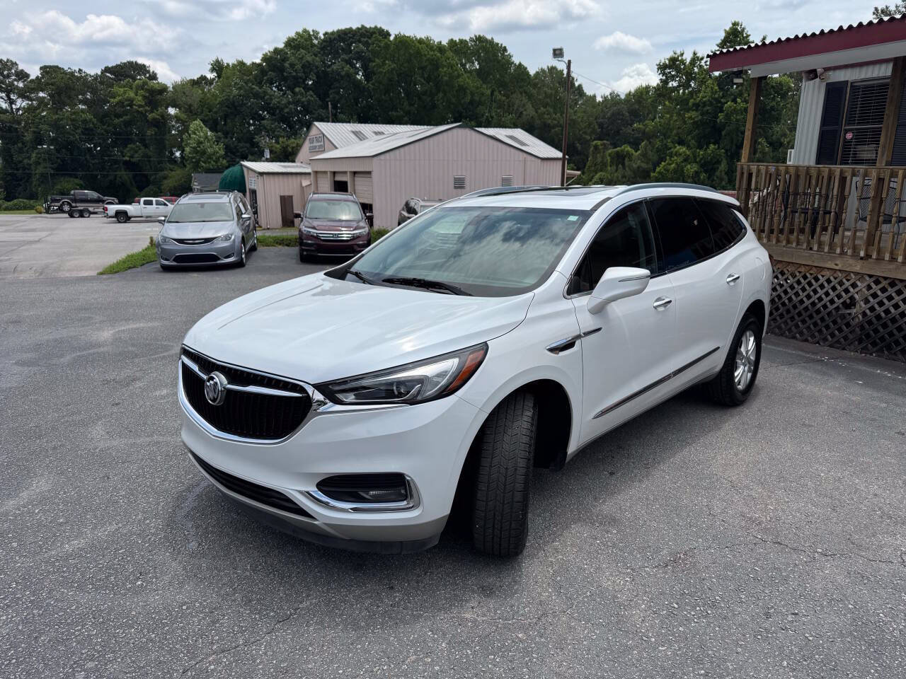 Used 2019 Buick Enclave Essence FWD image 3