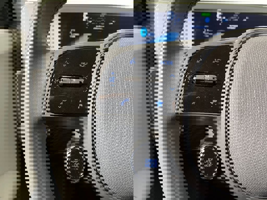 Certified 2024 Hyundai Ioniq 5 SE image 28