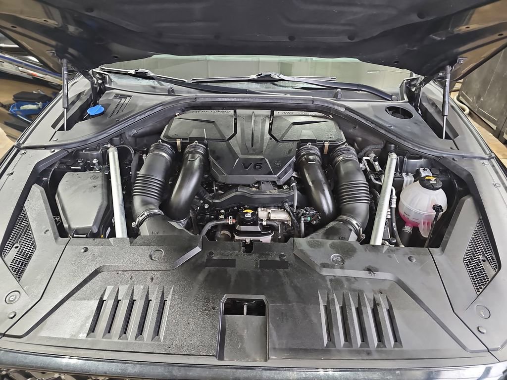 Used 2022 Genesis GV70 3.5T Sport w/ Sport Prestige Package image 27