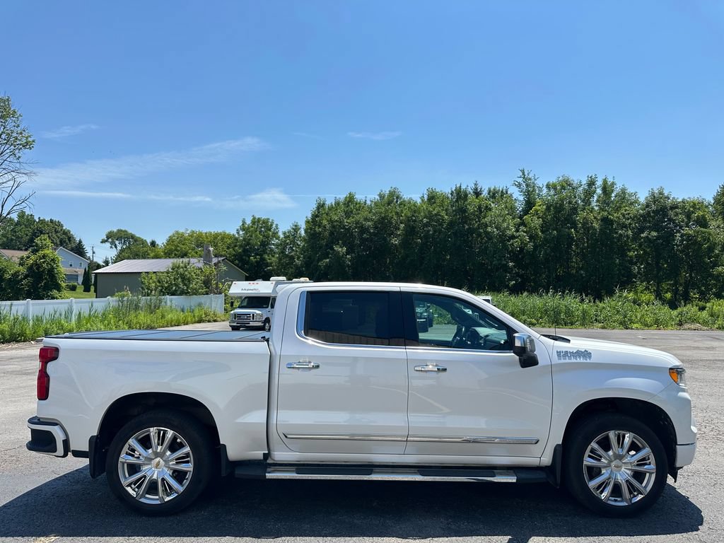 Used 2023 Chevrolet Silverado 1500 High Country w/ Technology Package AWD/4WD image 13