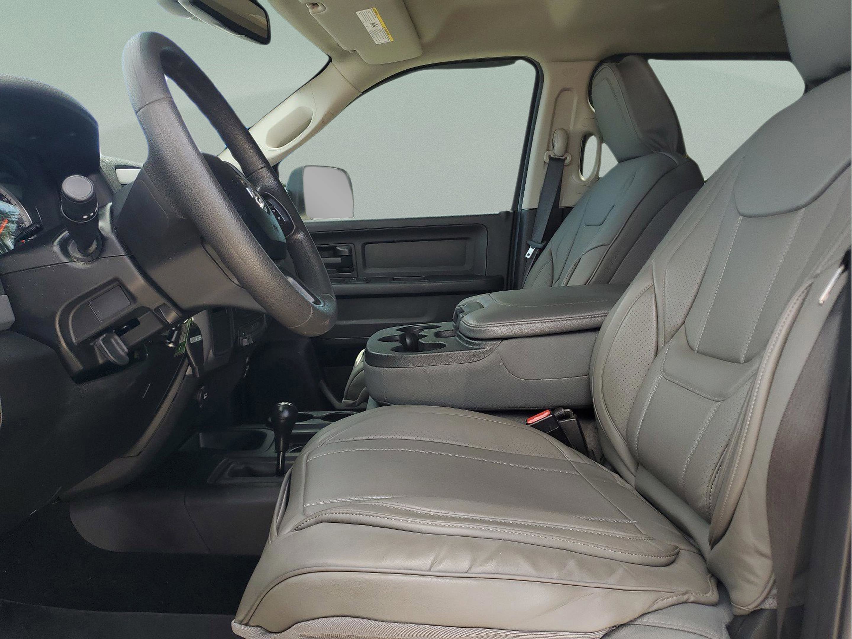 Used 2018 RAM 2500 Tradesman w/ Chrome Appearance Group image 19