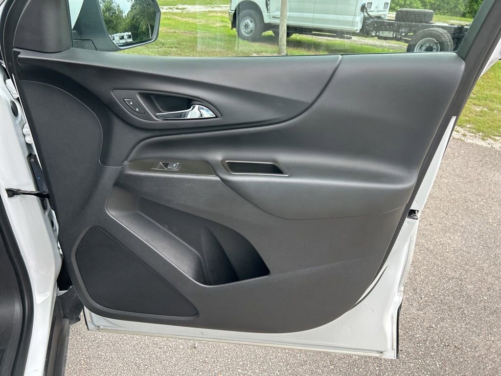 Used 2023 Chevrolet Equinox LT image 34