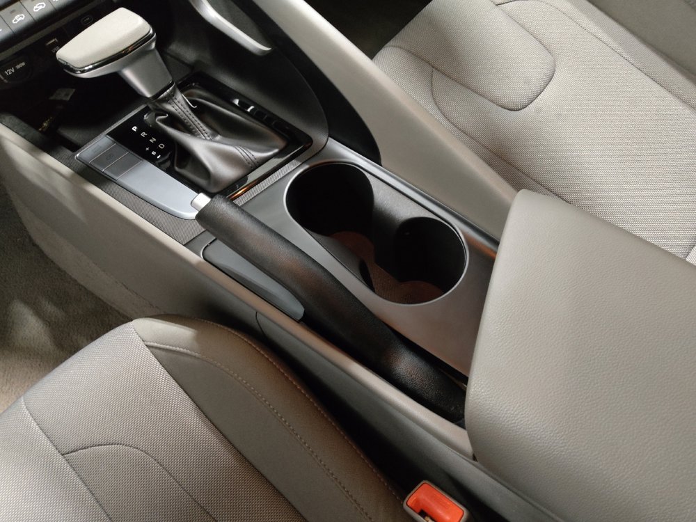 Used 2024 Hyundai Elantra SE image 26