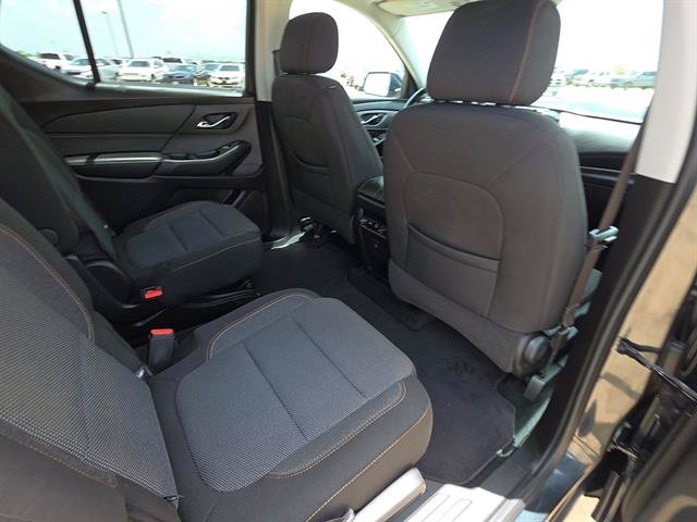 Used 2021 Chevrolet Traverse LT FWD image 19