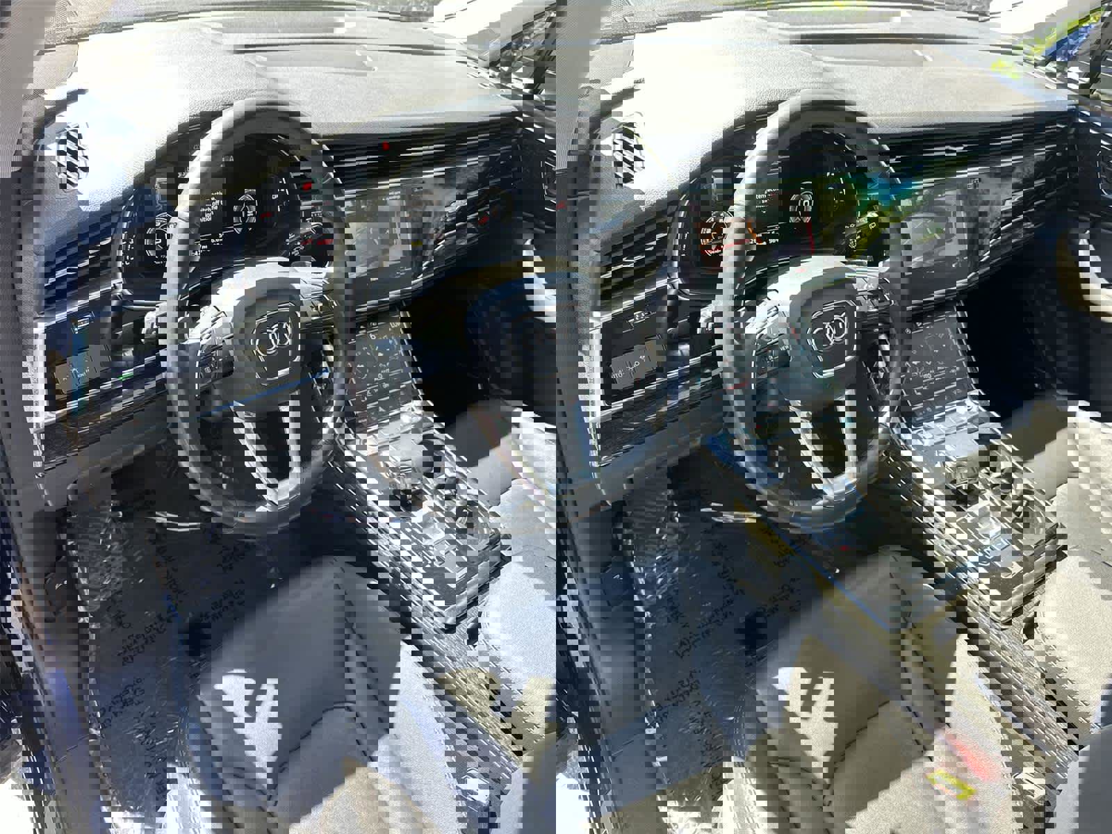 Used 2021 Audi Q7 2.0T Premium Plus w/ Premium Plus Package image 2