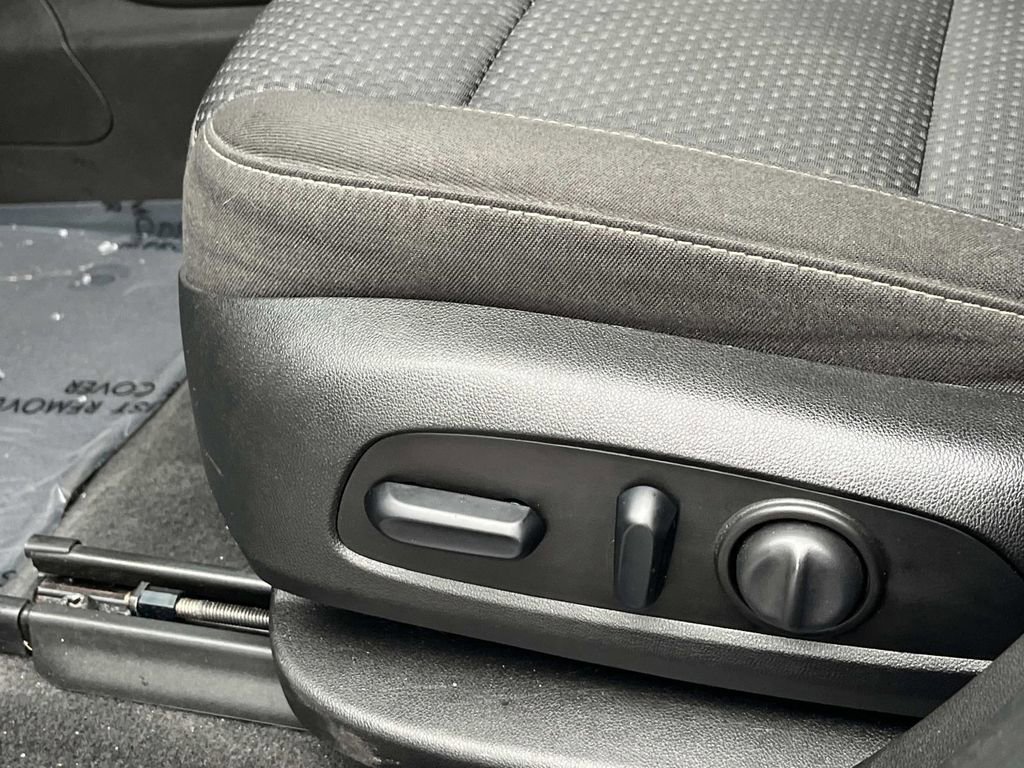 Used 2020 GMC Acadia SLE w/ Driver Convenience Package image 27