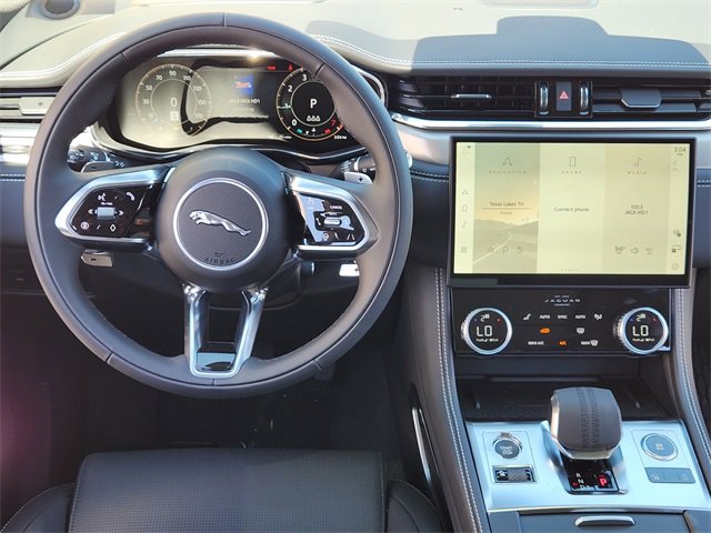 Used 2026 Jaguar F-PACE R-Dynamic S image 26