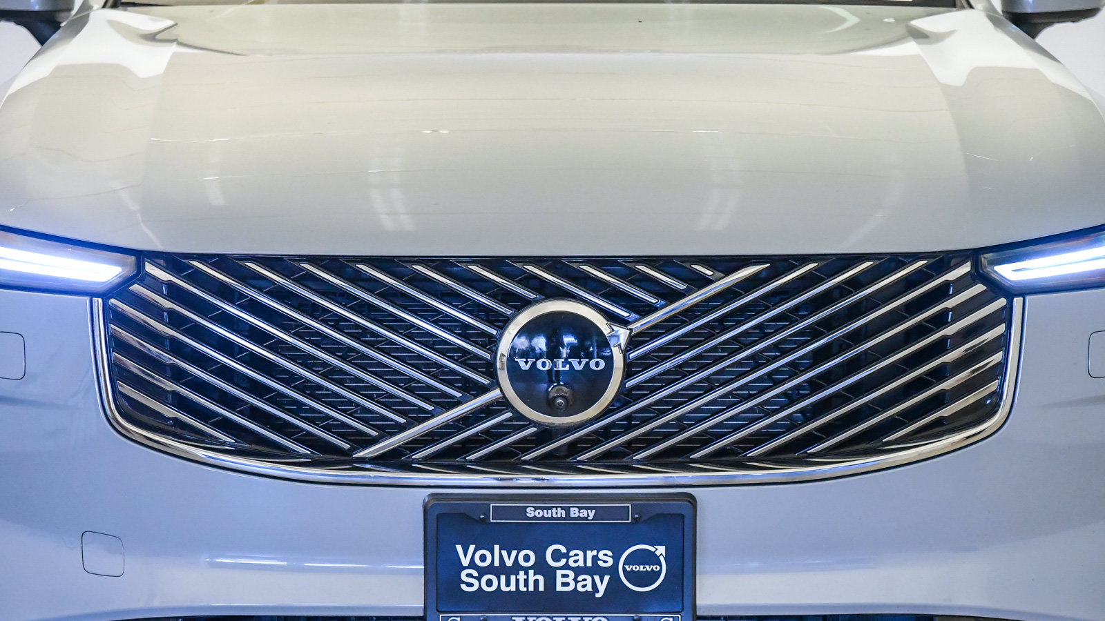 Certified 2026 Volvo XC90 B6 Plus AWD/4WD image 8