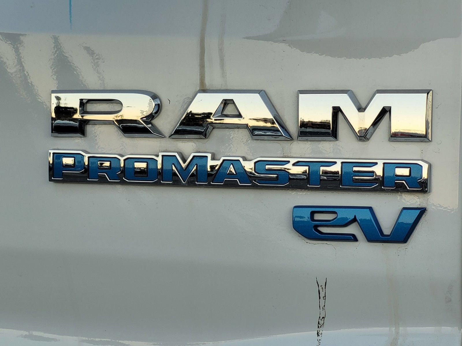 New 2024 RAM ProMaster 3500 w/ Delivery Van Package FWD image 22
