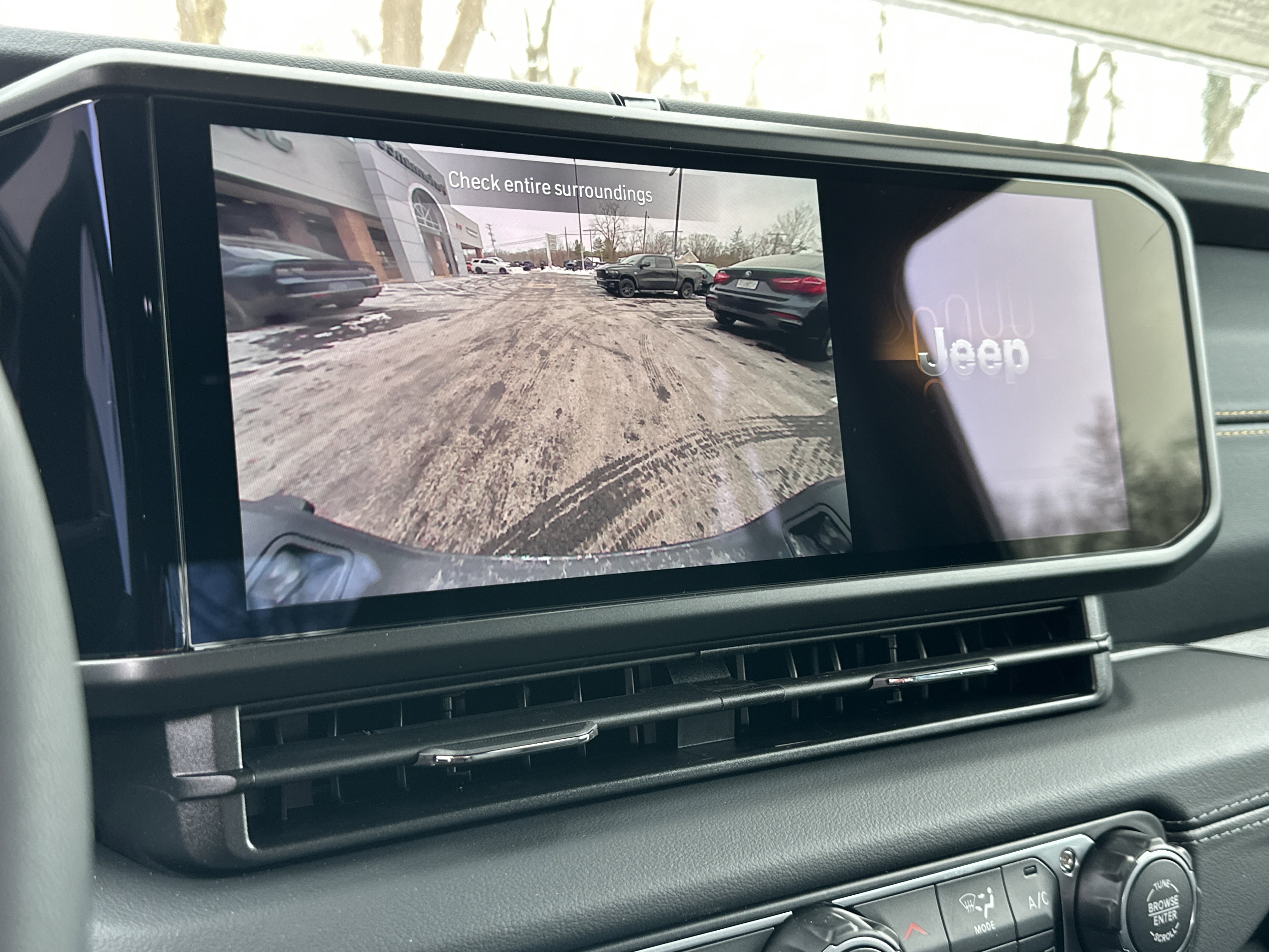 New 2026 Jeep Gladiator Sport image 7