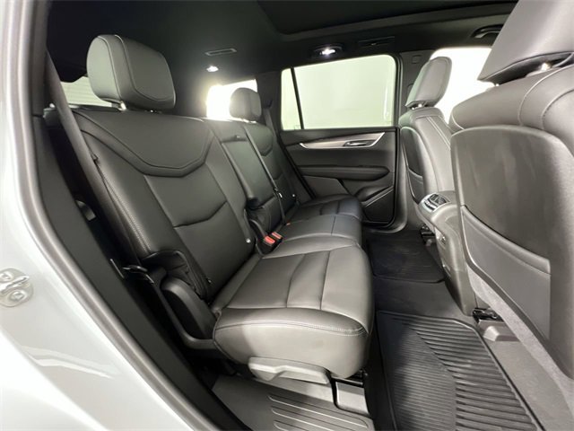 Certified 2025 Cadillac XT6 Luxury image 28