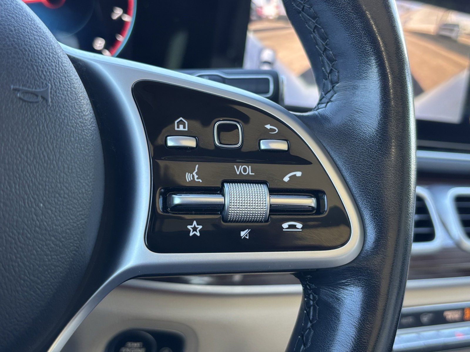 Used 2022 Mercedes-Benz GLE 350 image 25