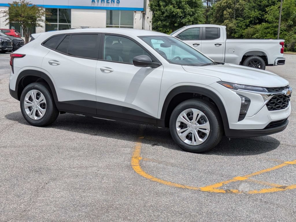 New 2026 Chevrolet Trax LS FWD image 2