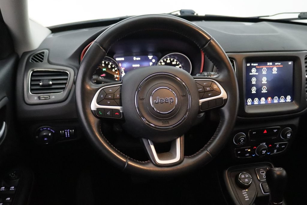 Used 2019 Jeep Compass Trailhawk AWD/4WD image 16