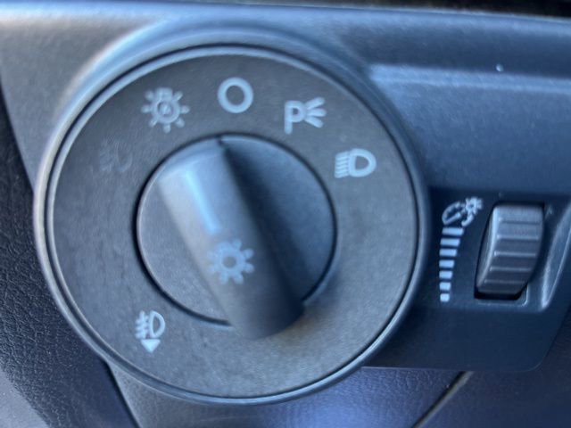 Used 2010 Lincoln MKX 2WD image 2