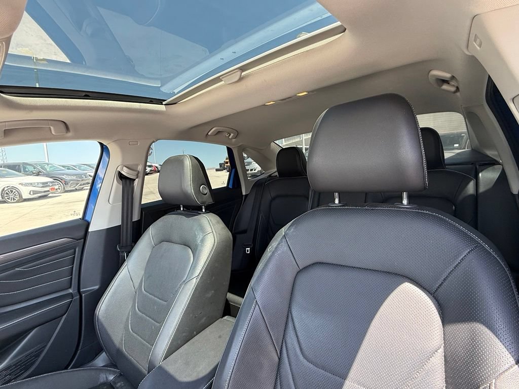 Used 2024 Volkswagen Jetta SEL FWD image 13