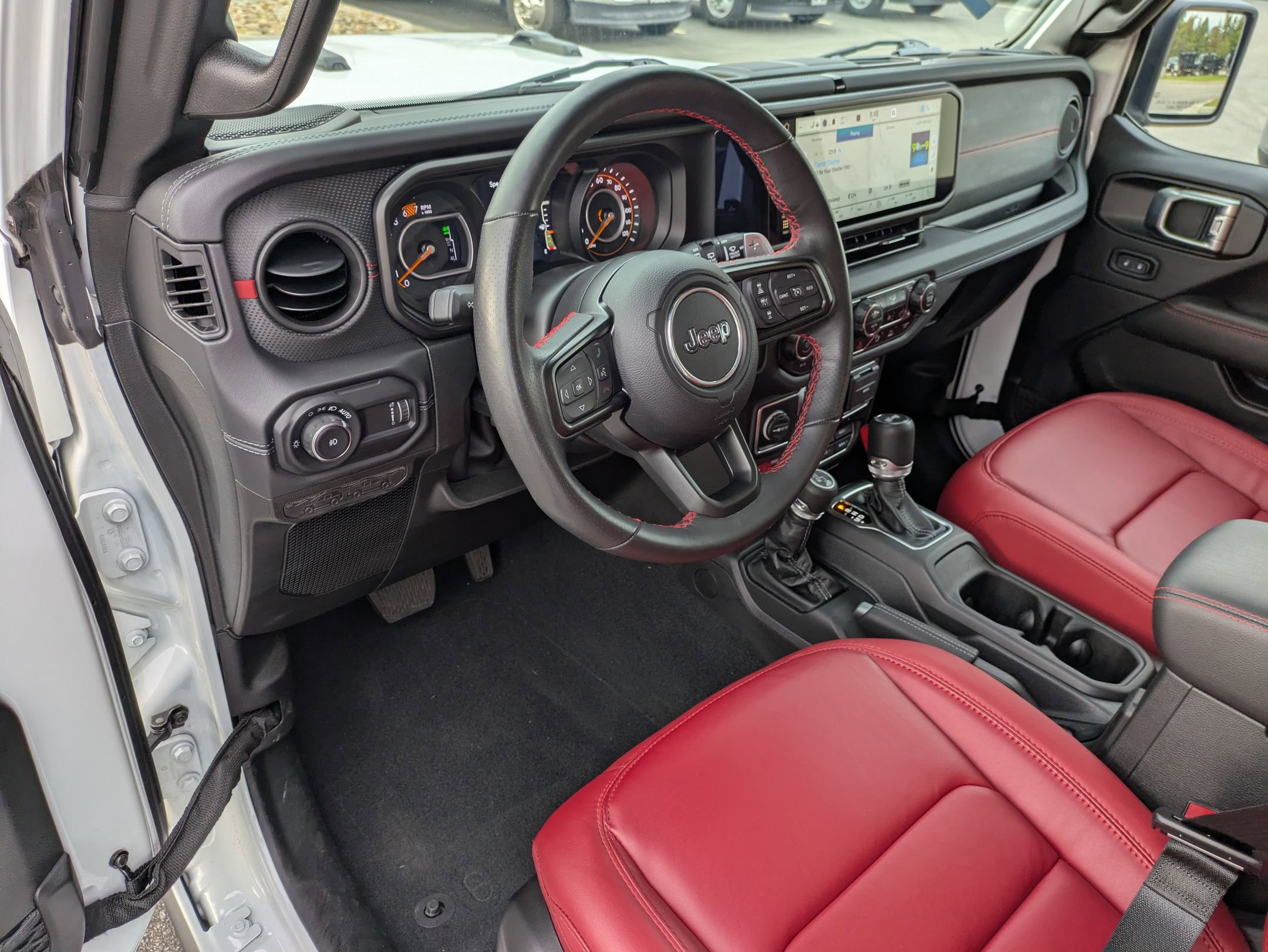 Used 2024 Jeep Wrangler Unlimited Rubicon 392 image 15