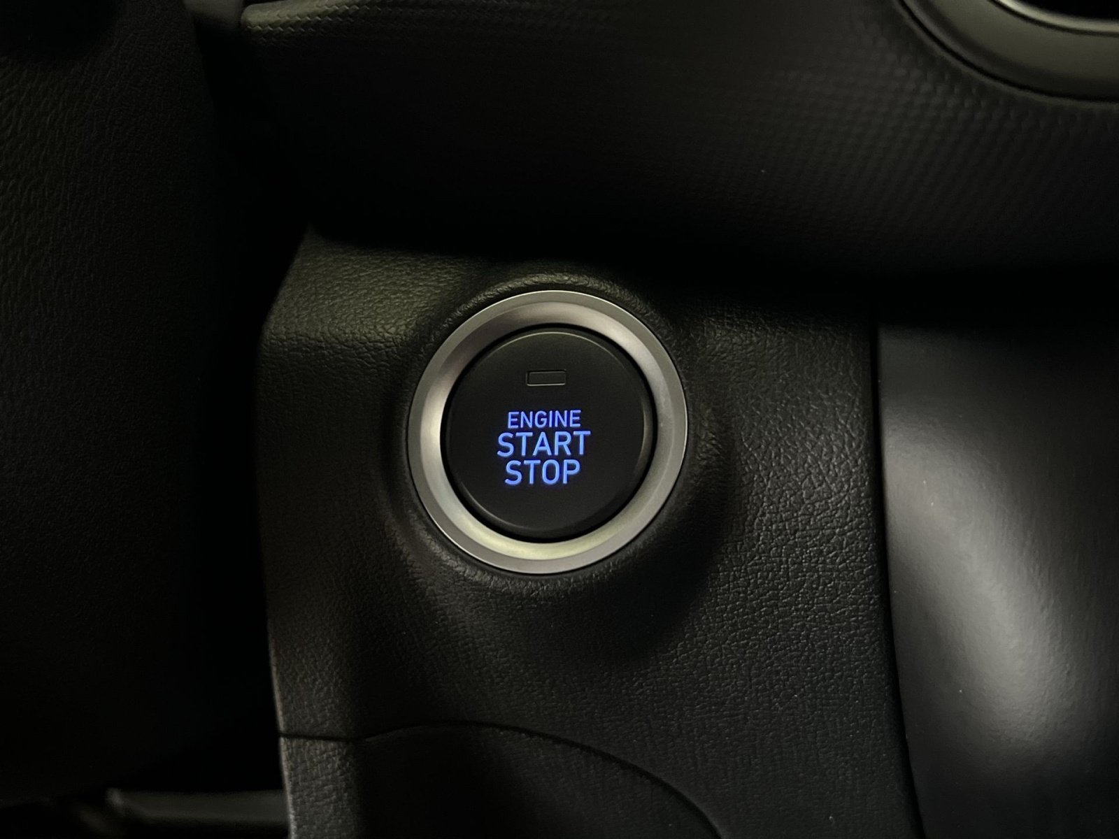 Used 2022 Hyundai Kona SEL AWD/4WD image 37