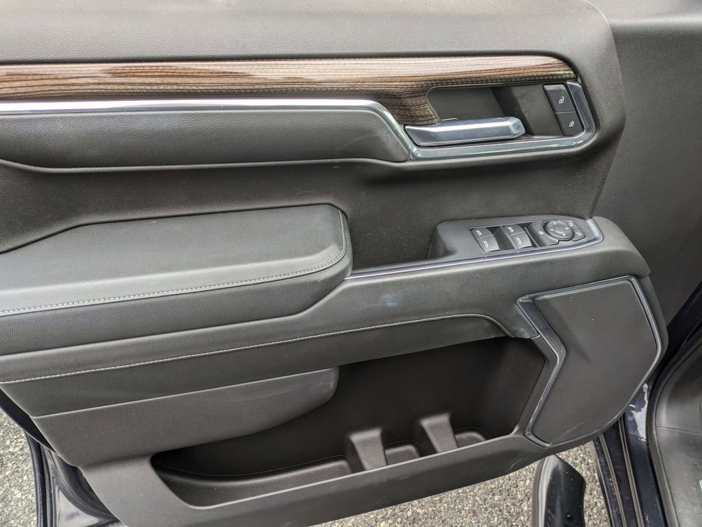 Used 2023 Chevrolet Silverado 1500 LT image 9