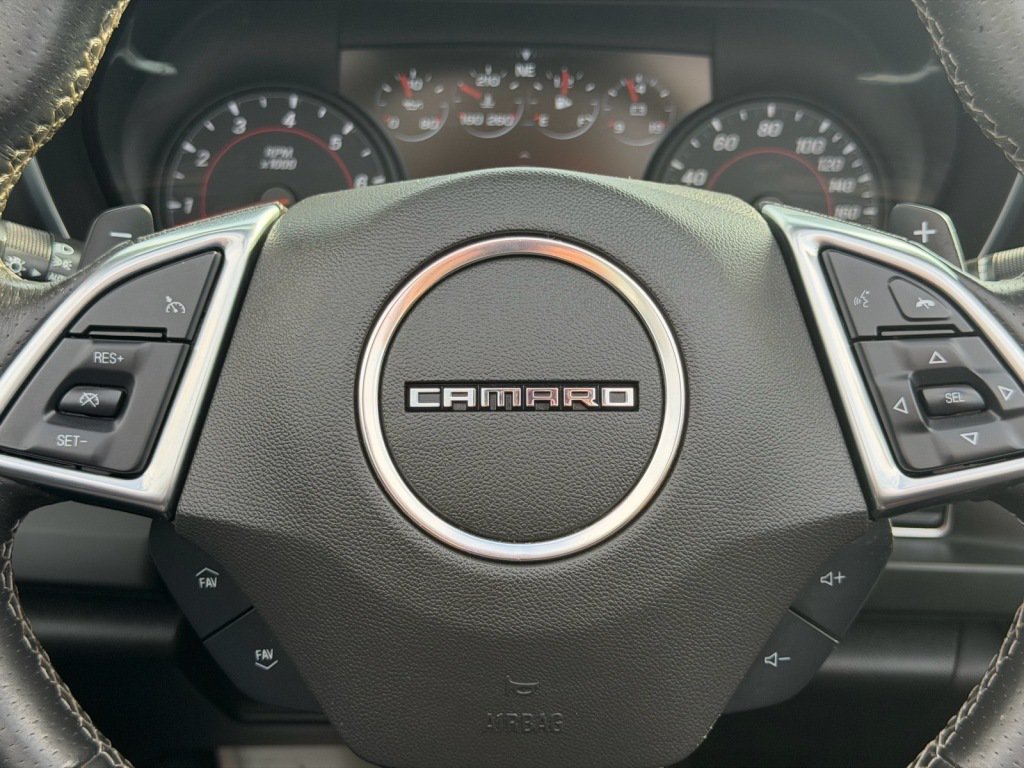 Used 2017 Chevrolet Camaro SS RWD image 11